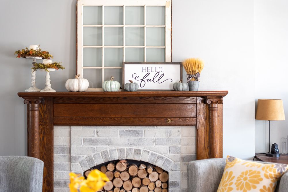 fall mantel decor