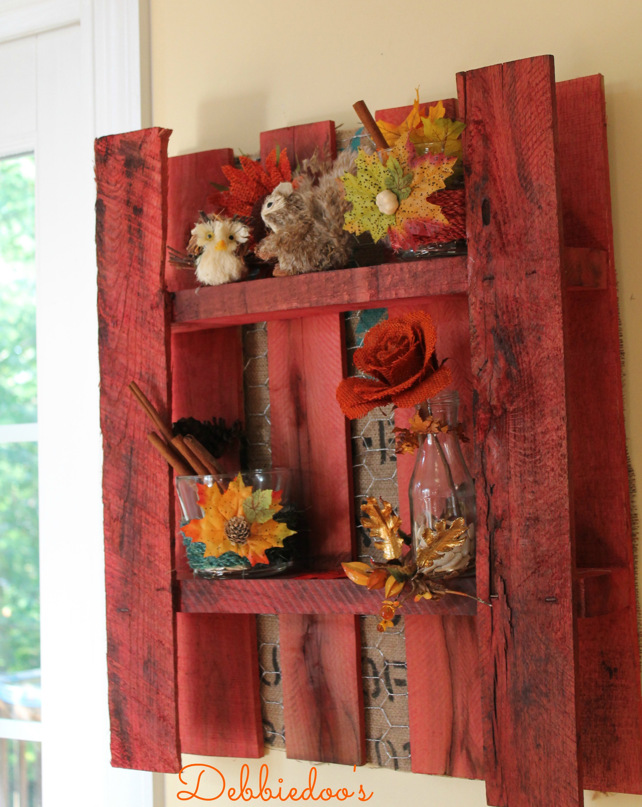 Pallet decorated for fall and painted with rit dye