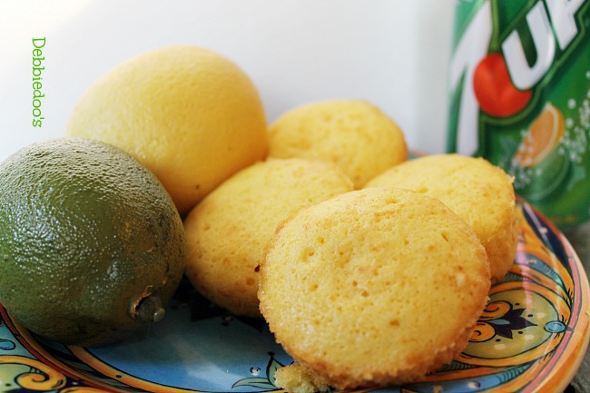 lemon cupcakes 015