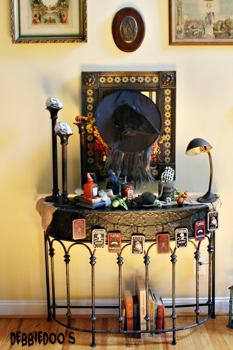 Halloween vignettes and decorating ideas