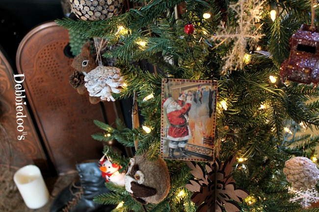 mantel and tree for Christmas 034