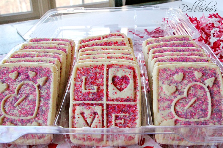 Special packaged and presented Valentine treats 003