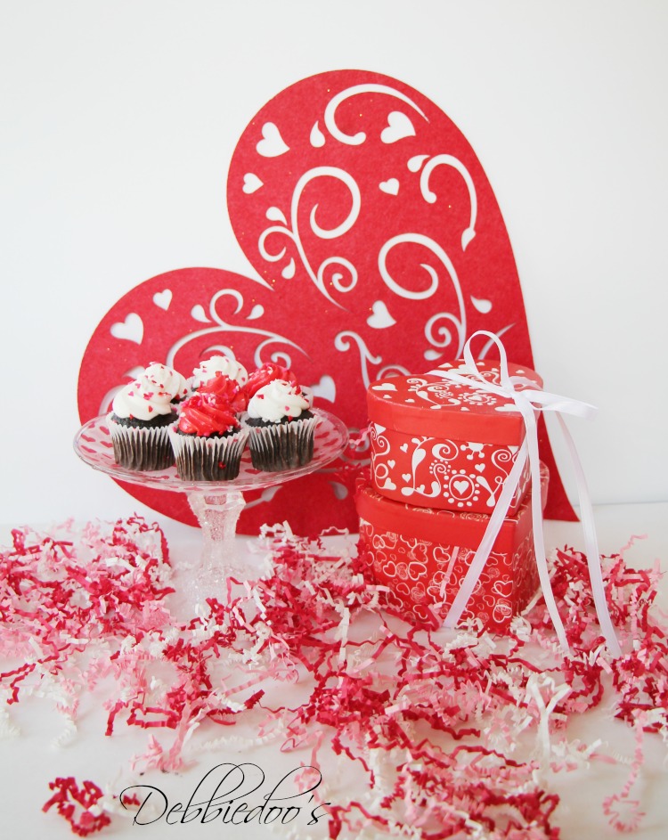 Special packaged and presented Valentine treats 034