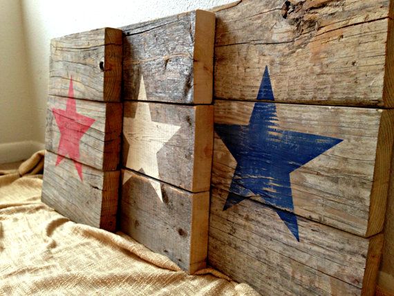 recycled wood with stars pallet