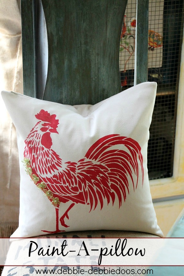 Rooster paint a pillow