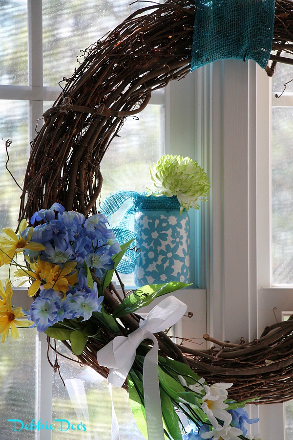 Spring wreath and flower mason jar 