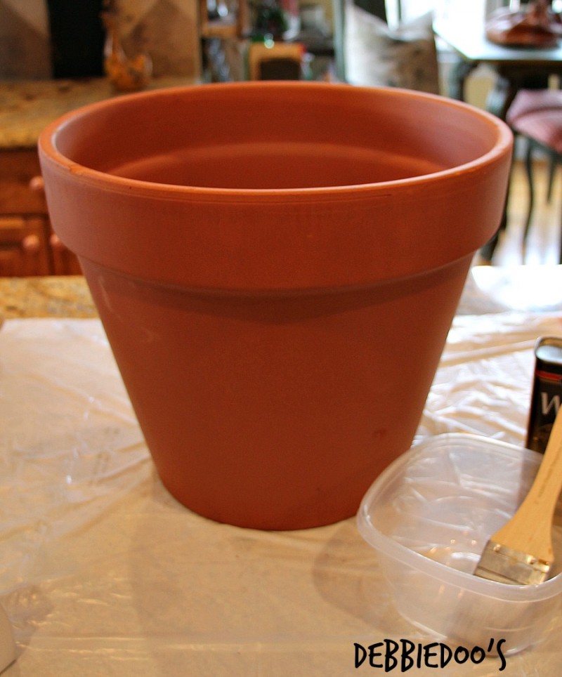 Painting a terra cotta pot with rit dye