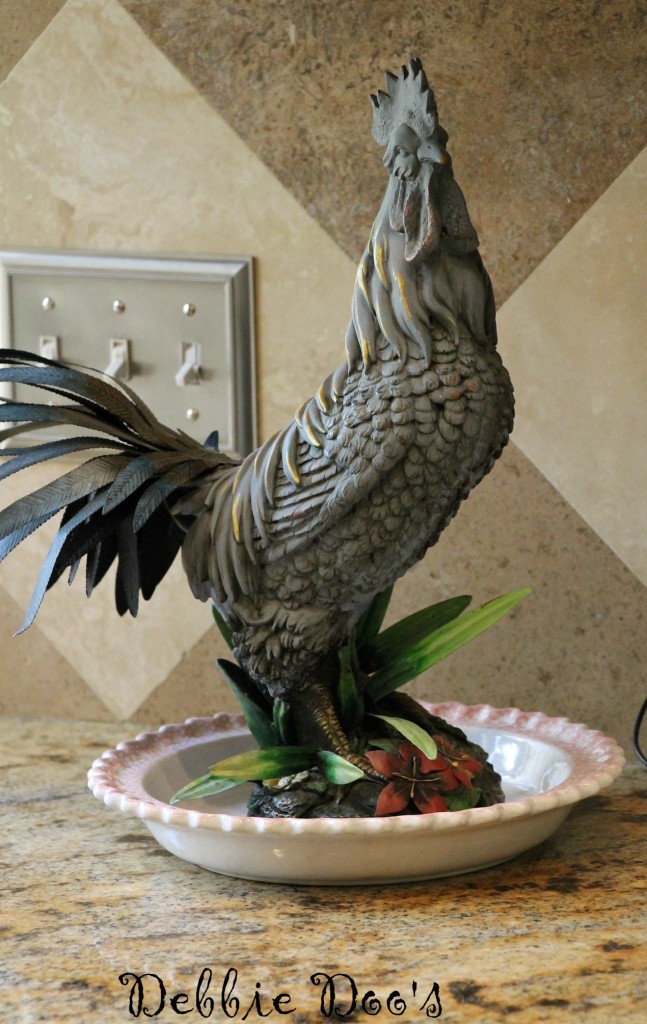 painted rooster with chalky paint