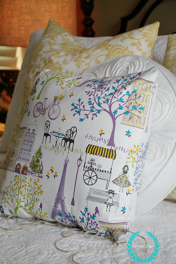 French cafe no sew pillow