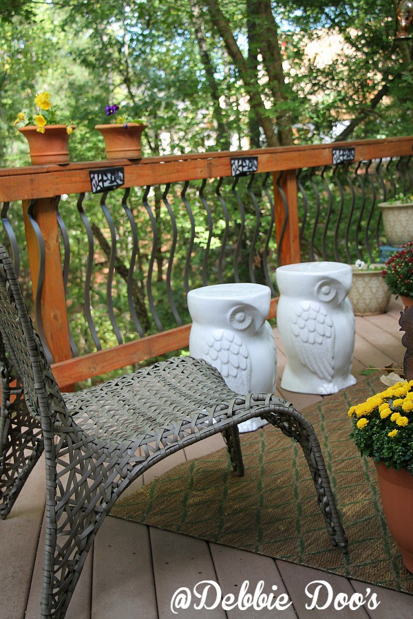 Ceramic owl table stools