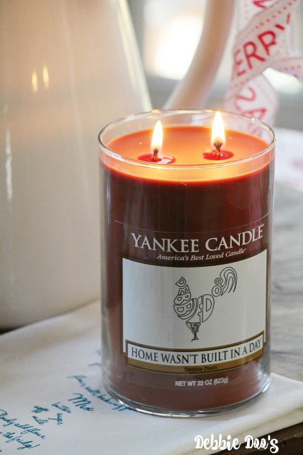 Debbiedoo's candle by Yankee Candle company