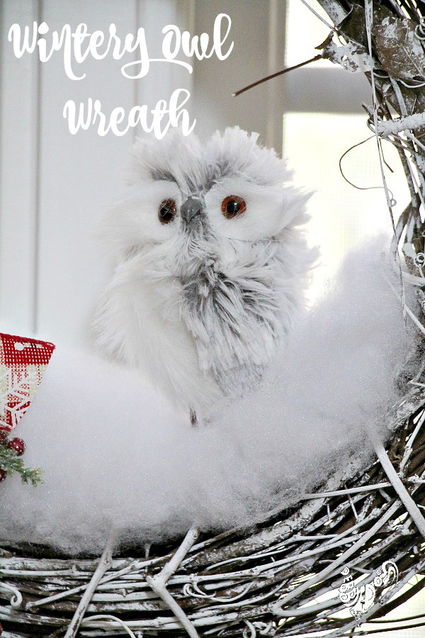 Wintery owl wreath