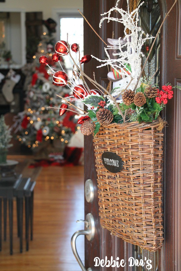 Welcome Christmas home tour at Debbiedoos with Bhome