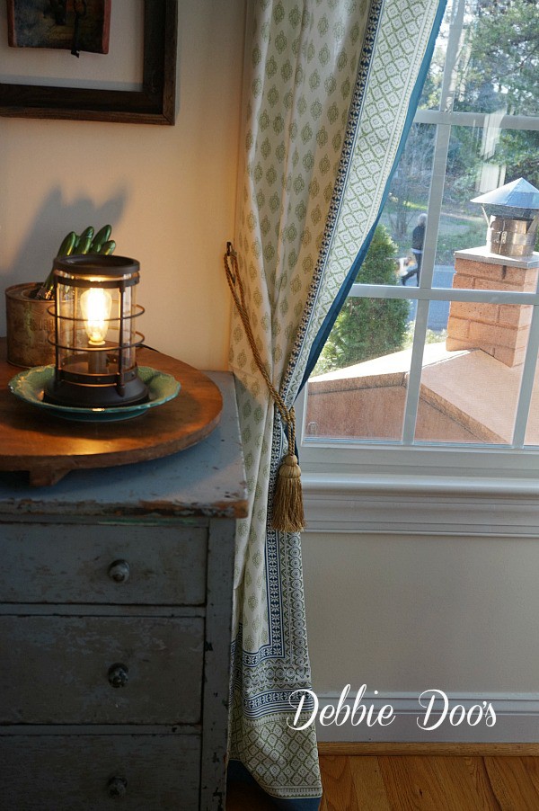 Table cloth curtains with tie back
