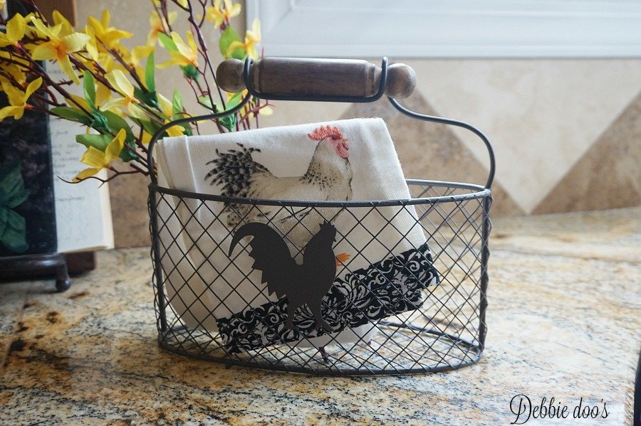 Rooster wire basket
