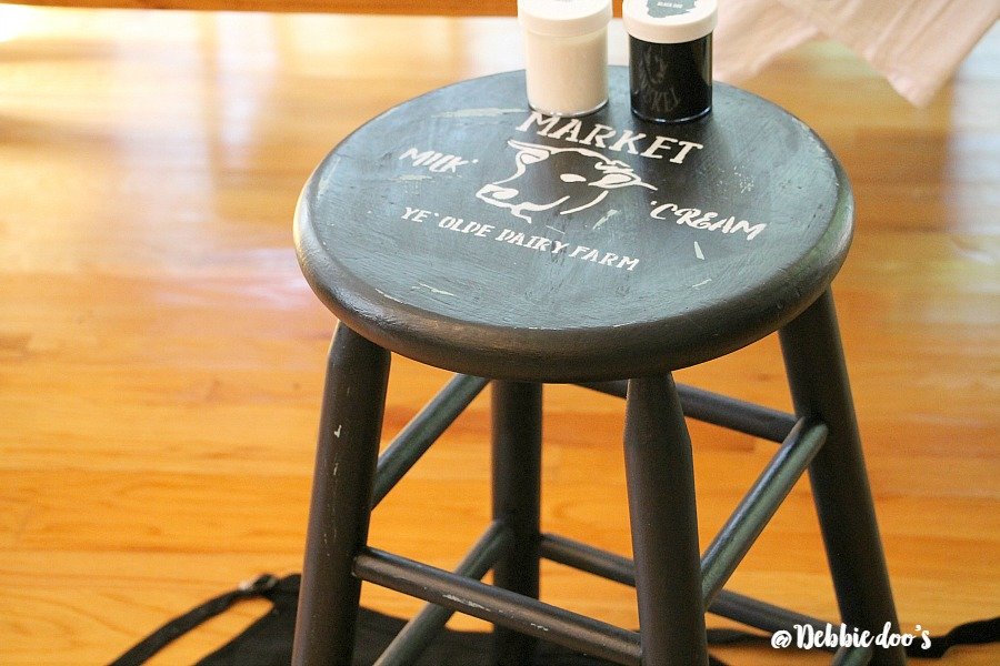 DIY farmhouse stool with Debbiedoo's stencil