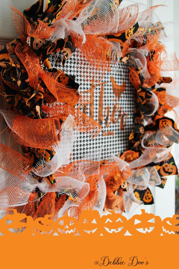 diy-halloween-wire-form-wreath-idea-so-easy-so-cute-you-will-want-to-make-one-today