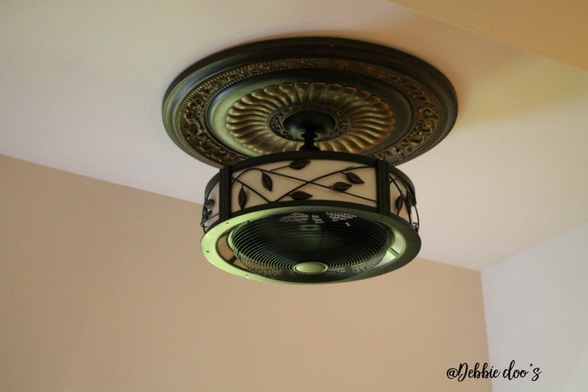 ceiling-fan-with-leaves-and-light