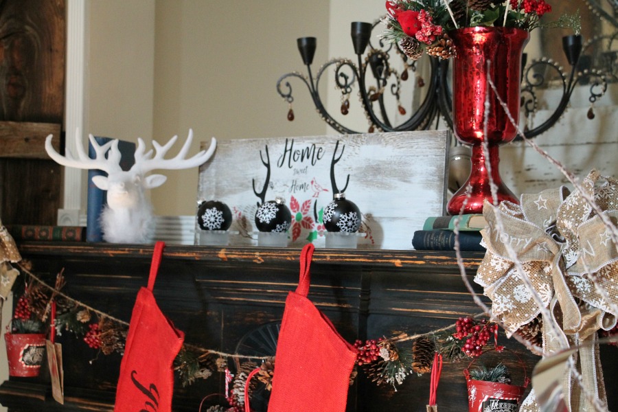 Decorating with red, white and black for Christmas