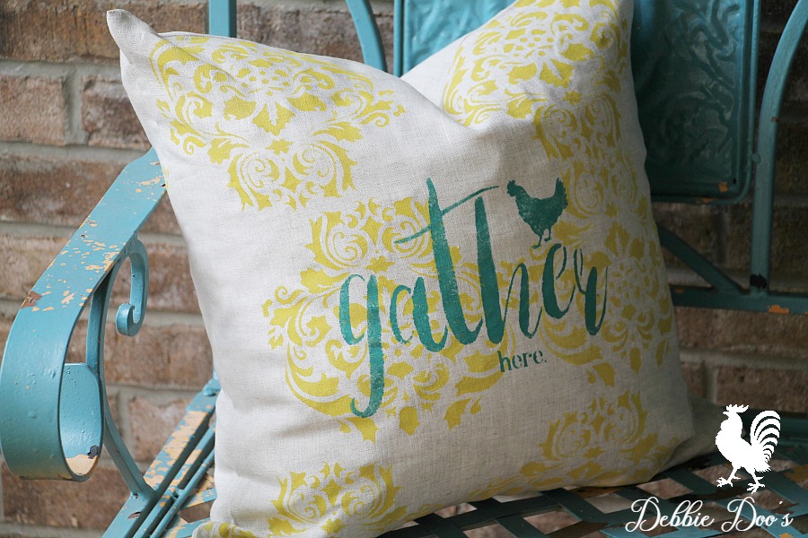 How to stencil on a pillow