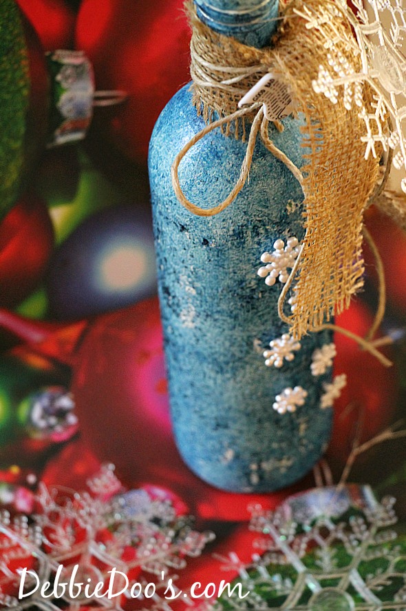 Recycled wine bottle Christmas craft idea